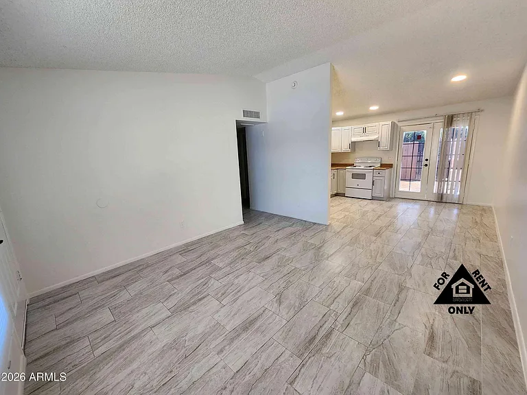 3646 N 67th Ave #102 — Photo 5