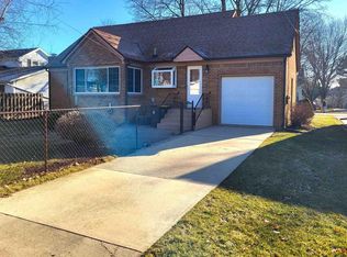 2011 17th Ave, Monroe, WI 53566