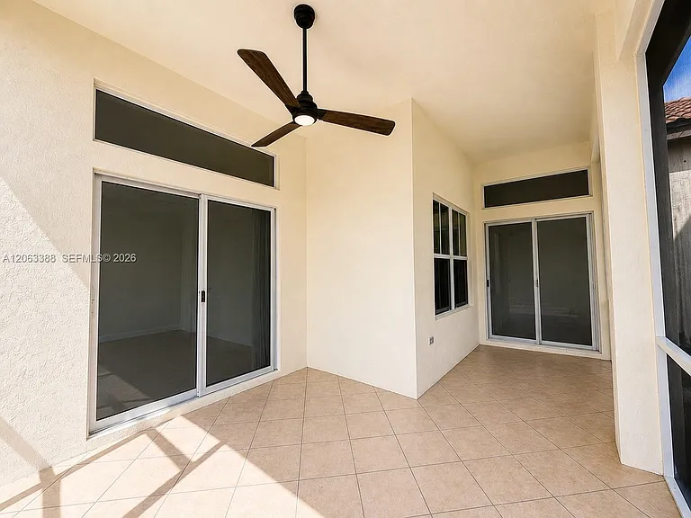 837 Tanglewood Cir — Photo 24