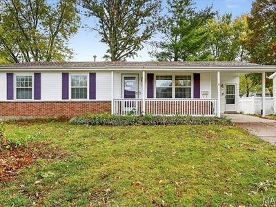 1750 Queens Dr, Florissant, MO, 63031