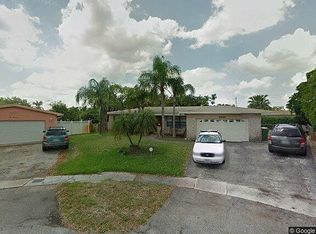 2010 NW 85th Ave, Pembroke Pines, FL 33024