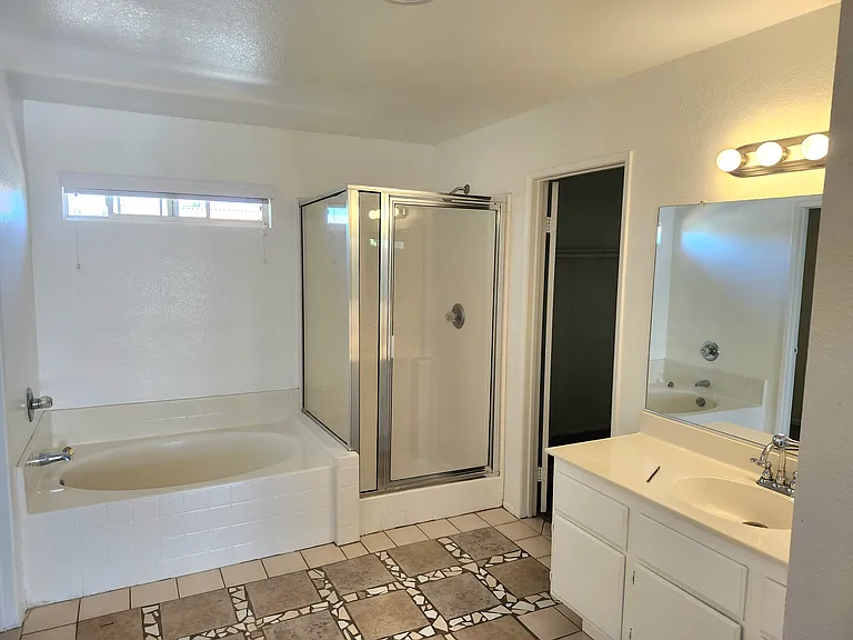 13898 Clydesdale Run Ln — Photo 28