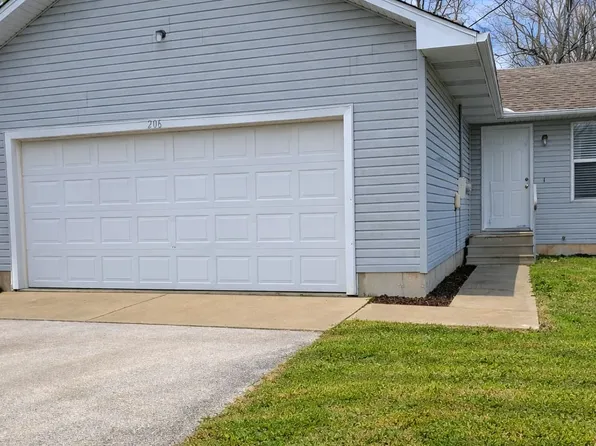 206 Howard St, Willard, MO 65781
