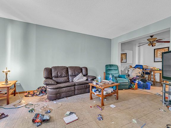 4th image of 17 D Callingwood Ct NW