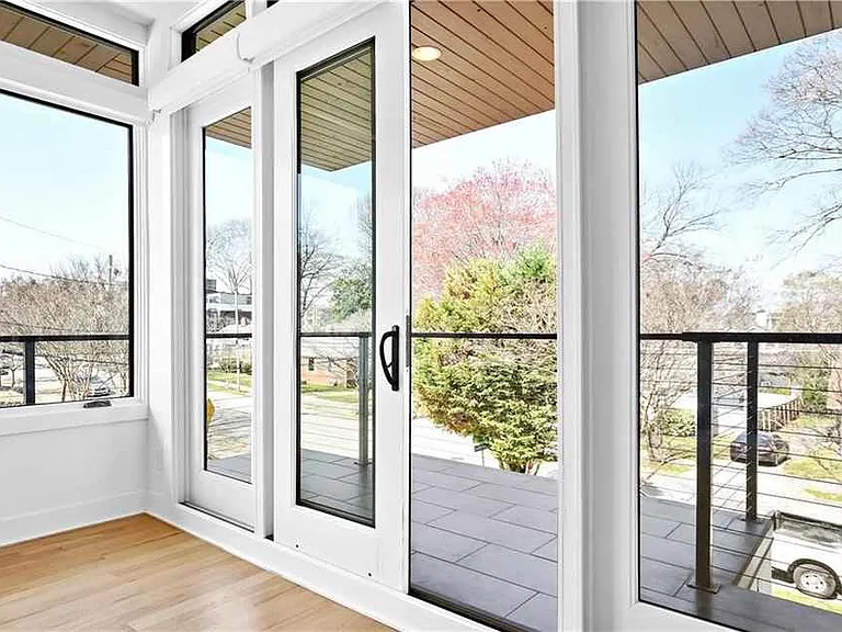 669 E Ave NE #A — Photo 32