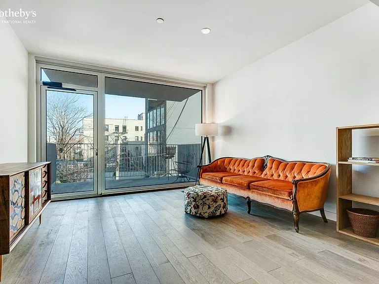 630 Lorimer St #301 — Photo 1
