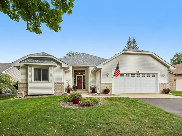 961 Coneflower Ct, Eagan, MN 55123