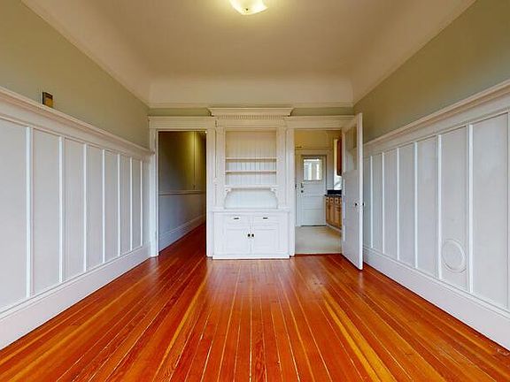 2nd image of 1108-1118 Lake St #1114