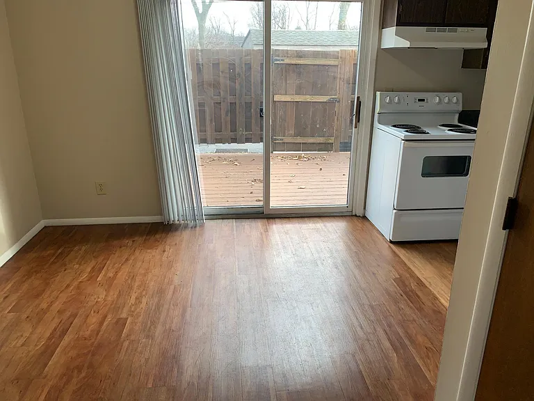 6074 Norwell Dr — Photo 16
