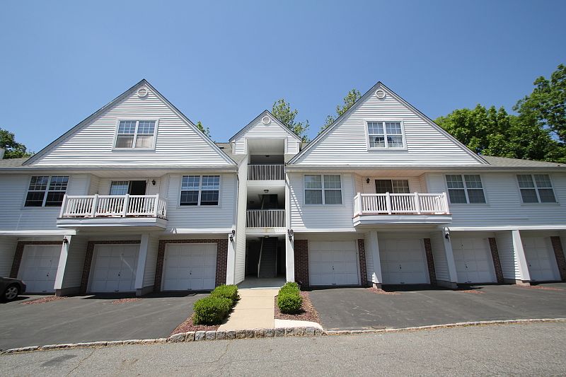 1st image of 9.4 VERNON CT
