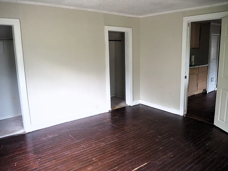 1225 Norman St — Photo 8