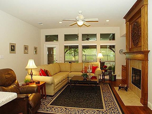 5th image of 211 Pine Valley Ct