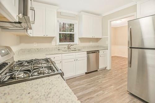 4th image of 2658 Laurel Woods Ln SE
