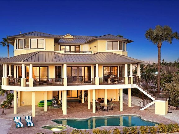 3rd image of 6477 Gulfside Rd