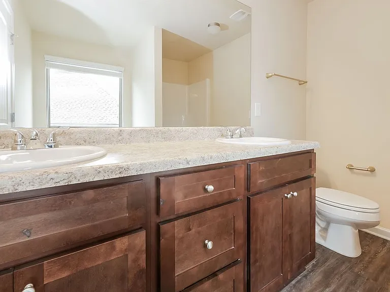 315 Rankin Cir — Photo 12