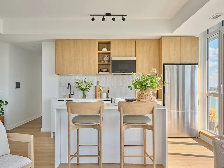 159 Parkdale Ave — Photo 89