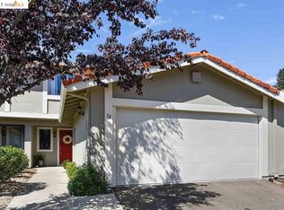 34 Turtle Creek St, Oakland, CA 94605