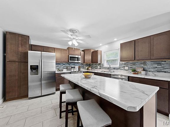 4th image of 5303 Camelot Estates Dr