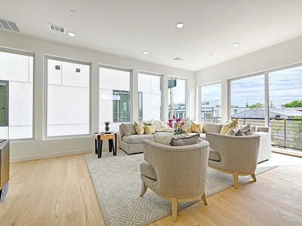 4739 Gretna St #202, Dallas, TX 75207