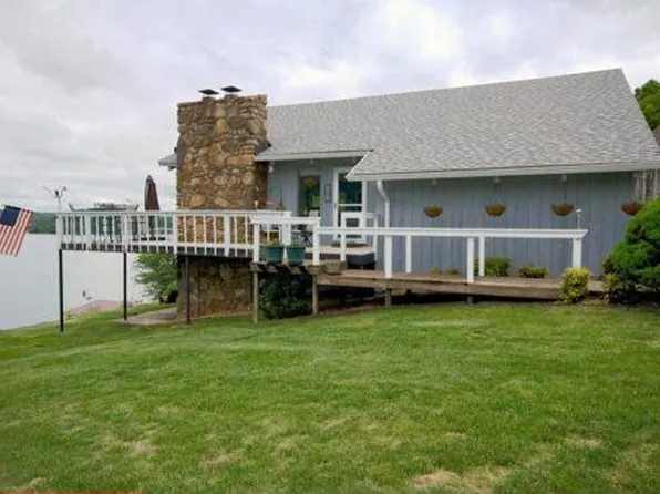 4624 Gravelly Hills Rd, Louisville, TN 37777