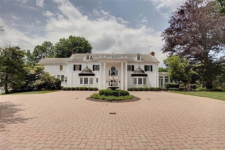 2445 Ridgeway Rd, Oakwood, OH 45419 Zillow