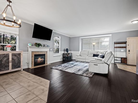 4th image of 45630 Altz St