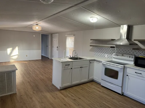 611 Sycamore Ln, La Vergne, TN 37086