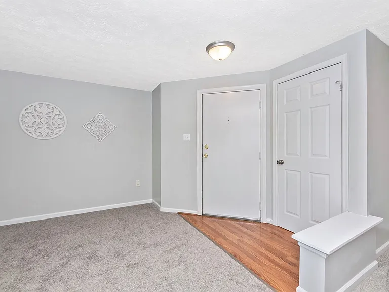 802 Stratford Way #K — Photo 10