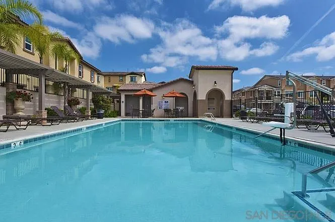 512 Moonlight Dr — Photo 17