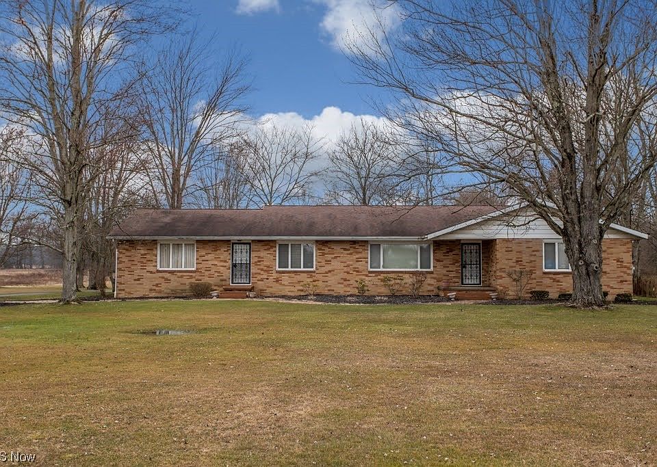 1st image of 6397 Mahoning Ave NW