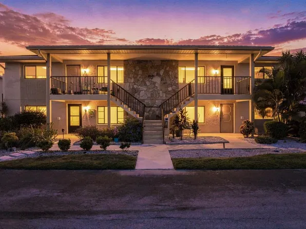 9960 EAGLES POINT CIRCLE #4, PORT RICHEY, FL 34668