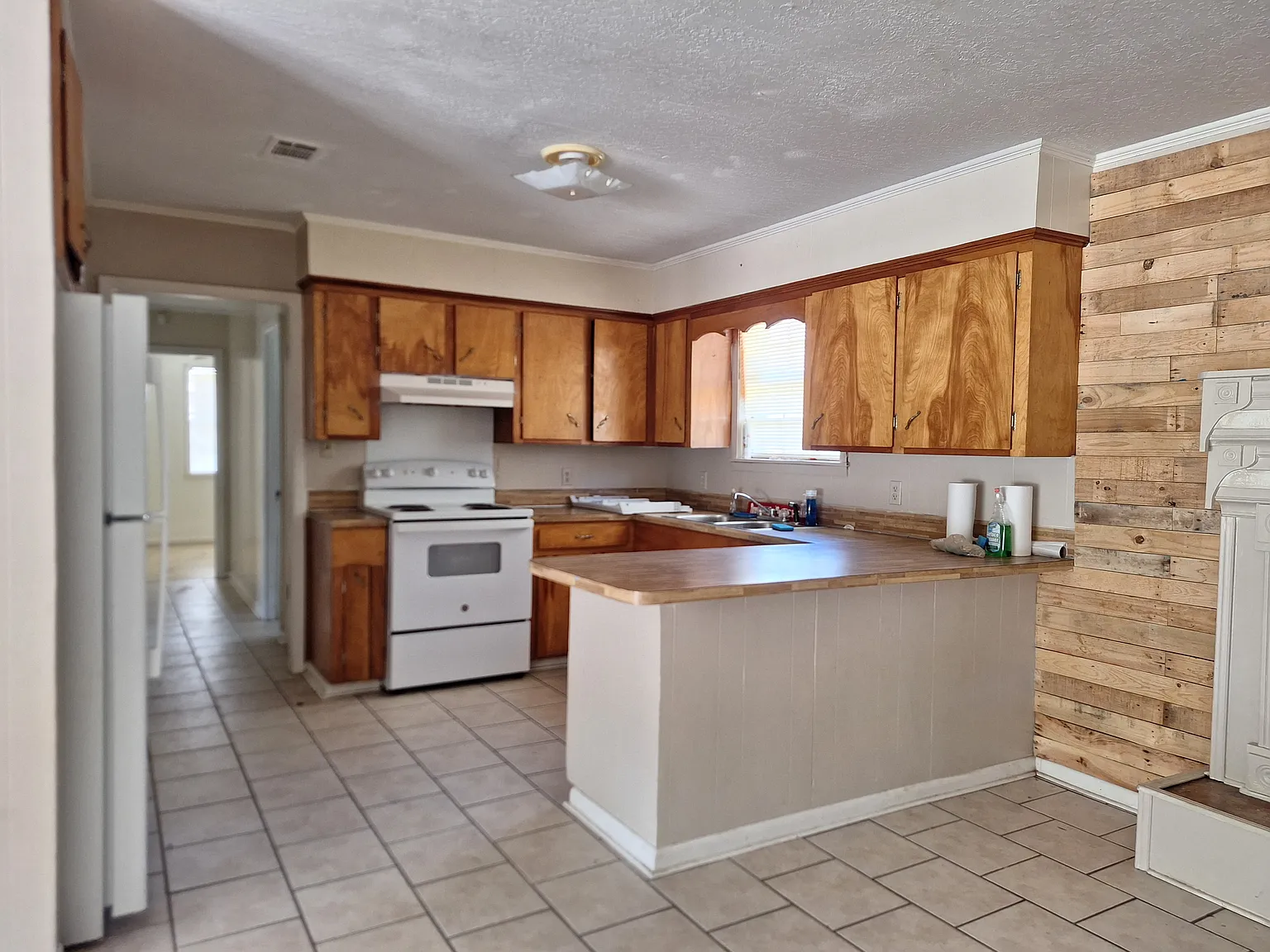 3 bed, 1500 sqft, $1,200 — Photo 4