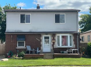 17476 Tennyson St, Roseville, MI 48066