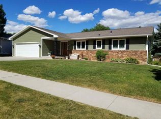3721 Joan Dr, Waterloo, IA 50702