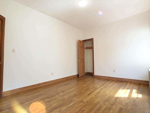 3rd image of 1354 Pacific St #1D
