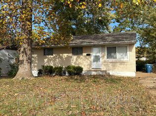 205 Grampian Rd, Saint Louis, MO 63137
