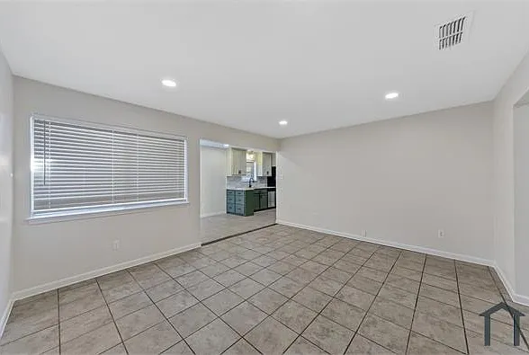4 bed, 1537 sqft, $3,000 — Photo 4