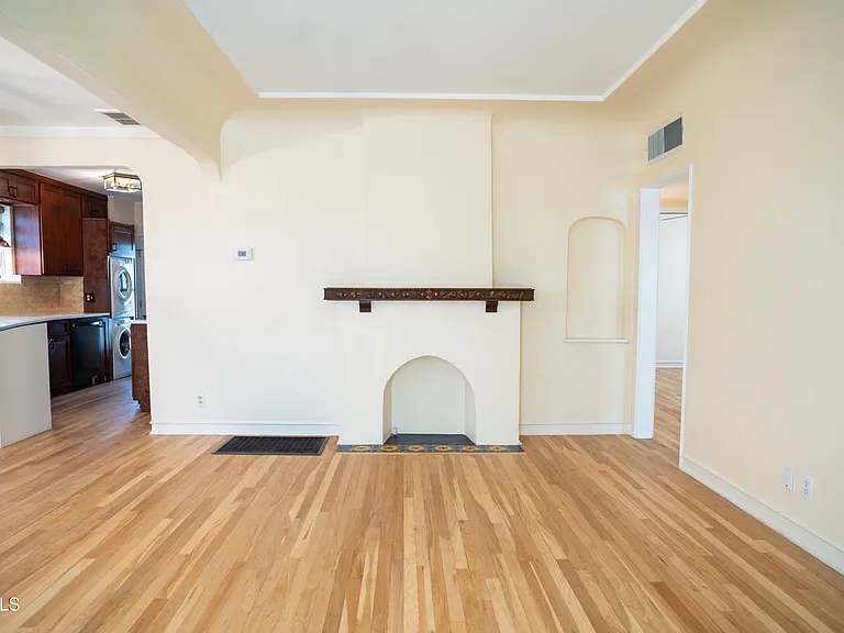 1211 Mesita Dr — Photo 17