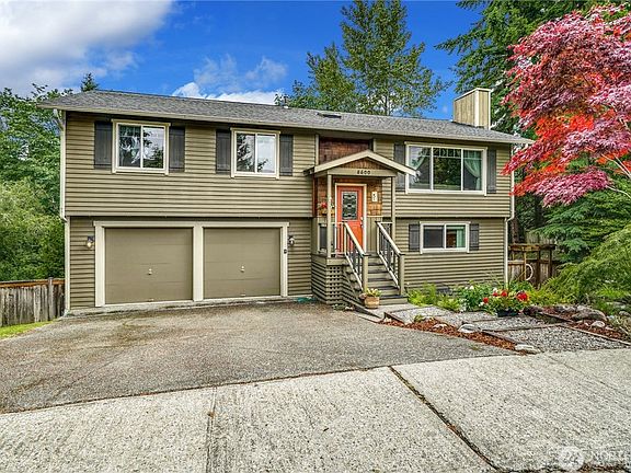 2nd image of 8800 NE 127th Pl