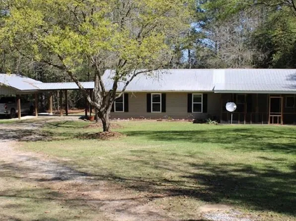 121 American Sand And Gravel Rd, Poplarville, MS 39470