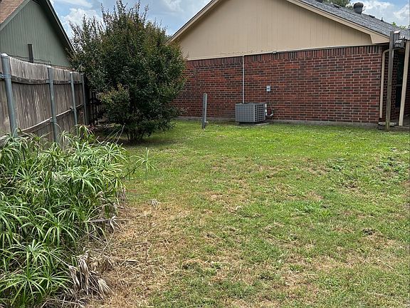 5th image of 123 Brisbane Ct