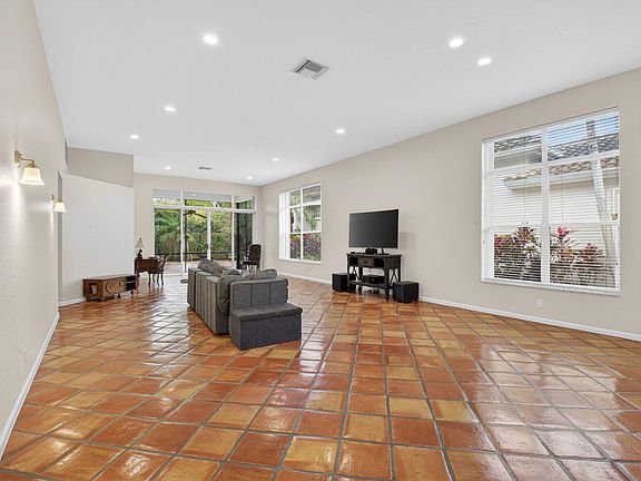 4th image of 2409 NW 66th Drive