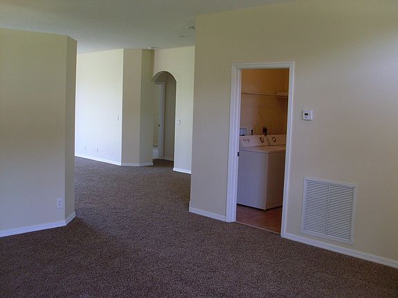 4th image of 2342 SE Surrey Pl