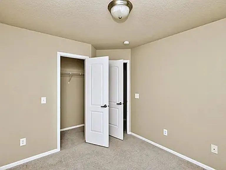 8601 Westown Pkwy #7101 — Photo 5