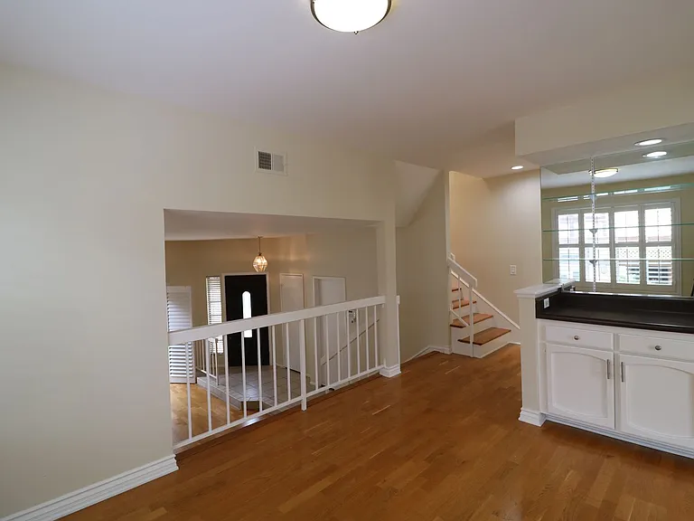 22525 Sherman Way #807 — Photo 9