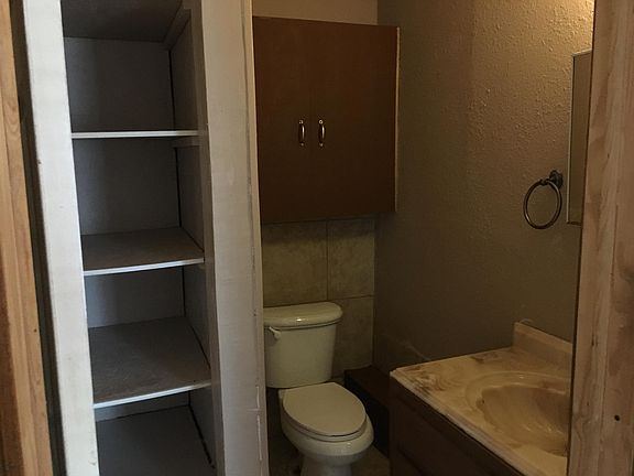 5th image of 641 Deer Creek Ln