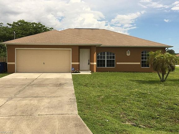 2nd image of 204 Blackstone Dr