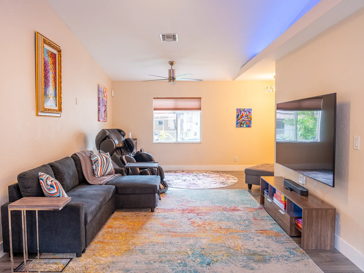 3 bed, 1638 sqft, $4,650 — Photo 2
