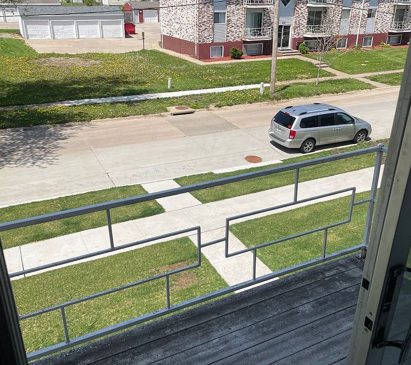 1st image of 1601 30th St NW #10