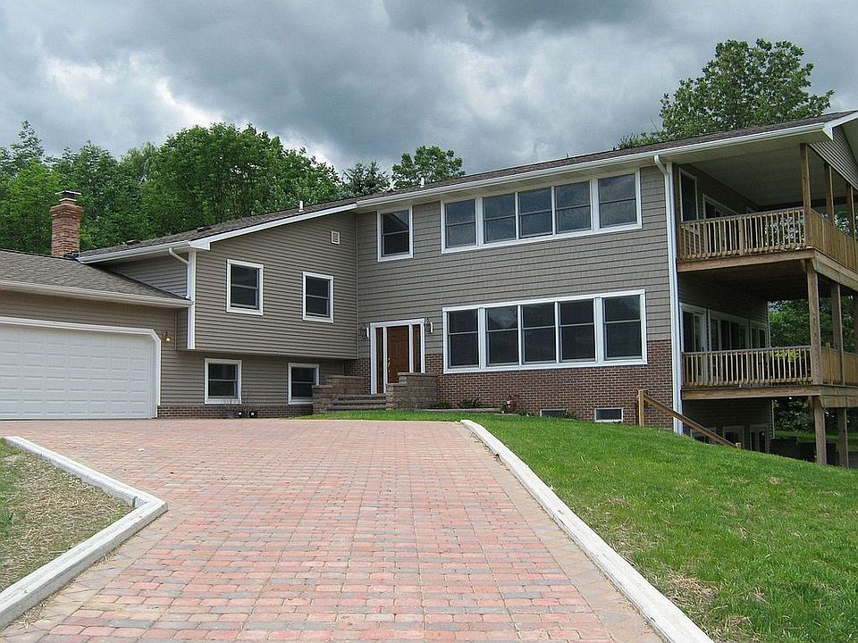 Beautiful Hinckley Setting